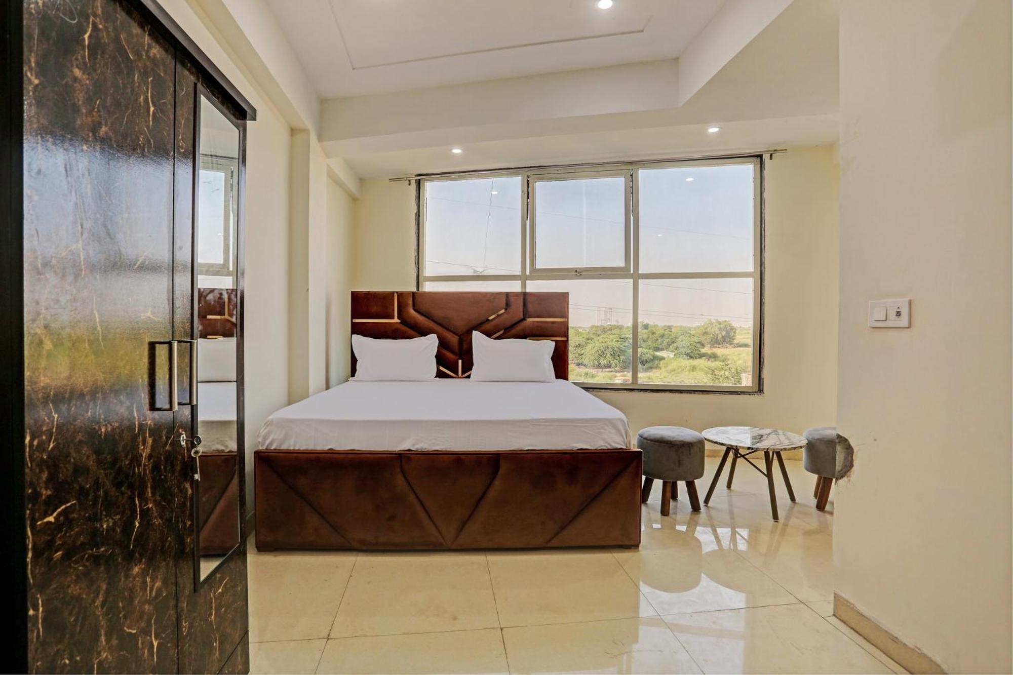 Hotel O Tree House New Delhi Exterior photo